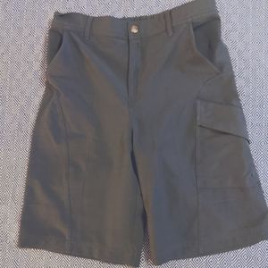 Youth large Columbia shirts in perfect condition